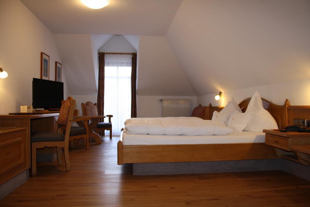 Die Krone Staufen Quarto foto